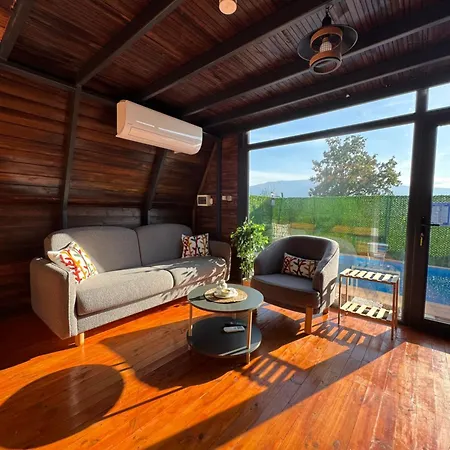 Shadeoffgreenbungalow Prázdninový dům *